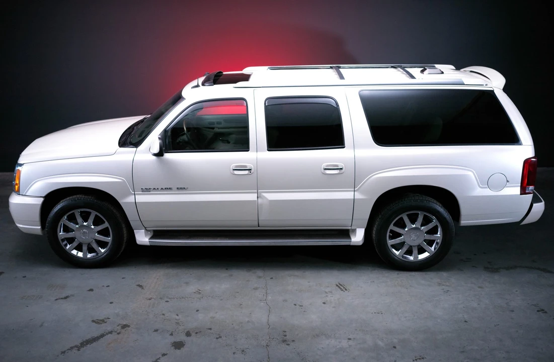 2003 Cadillac Escalade & EXT 2nd Gen - Image 23 of 31