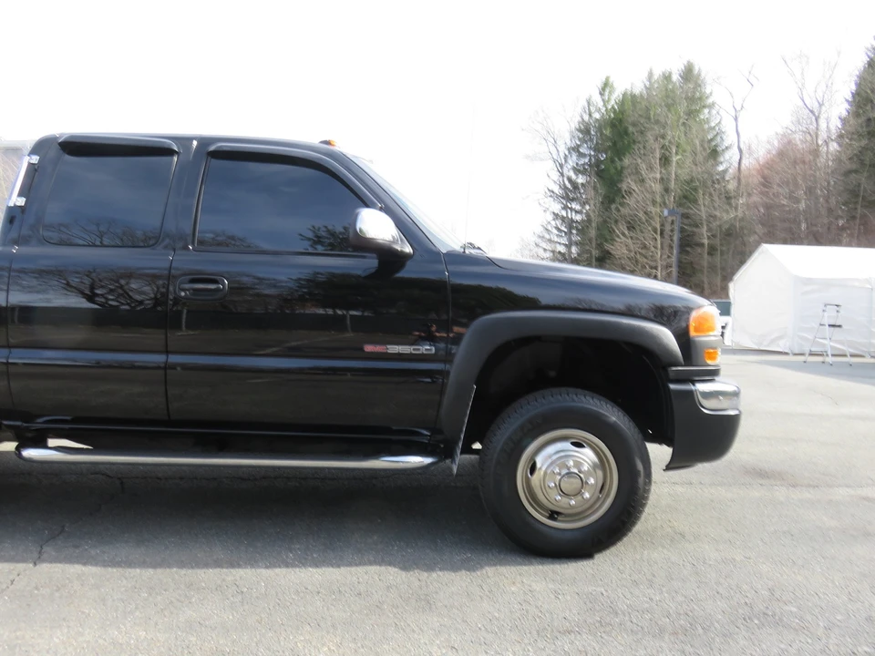 2003 GMC Sierra Heavy Duty 2nd Gen - Image 19 of 31
