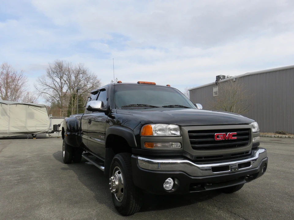 2003 GMC Sierra Heavy Duty 2nd Gen - Image 6 of 31