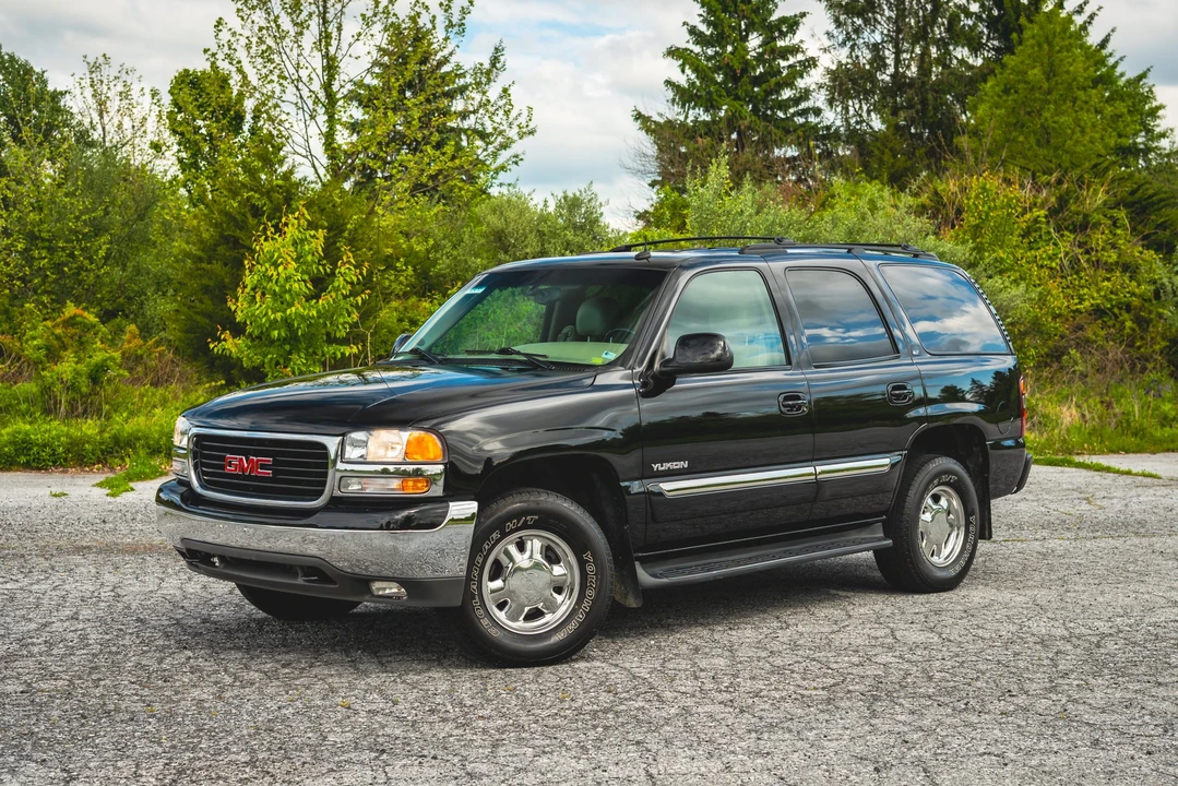 2003 GMC Yukon 2nd Gen - Image 11 of 31