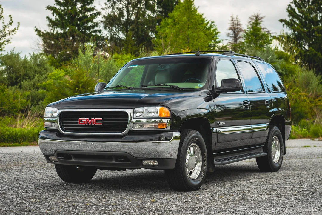 2003 GMC Yukon 2nd Gen - Image 4 of 31