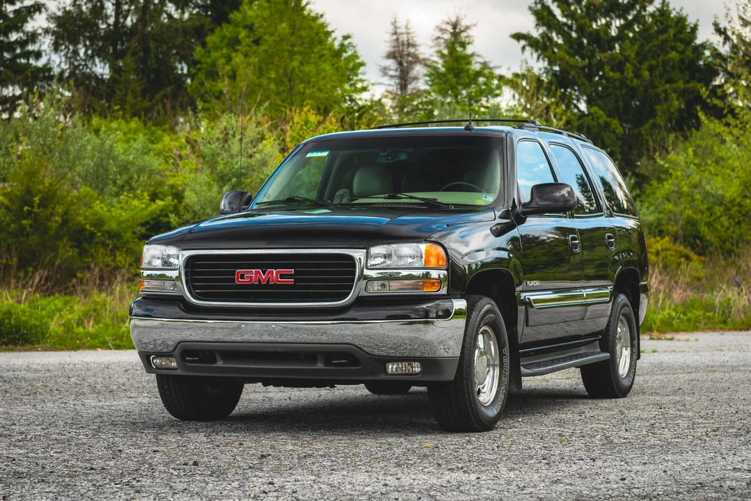 2003 GMC Yukon 2nd Gen - Image 3 of 31
