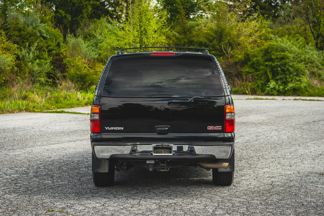 2003 GMC Yukon 2nd Gen - Image 30 of 31