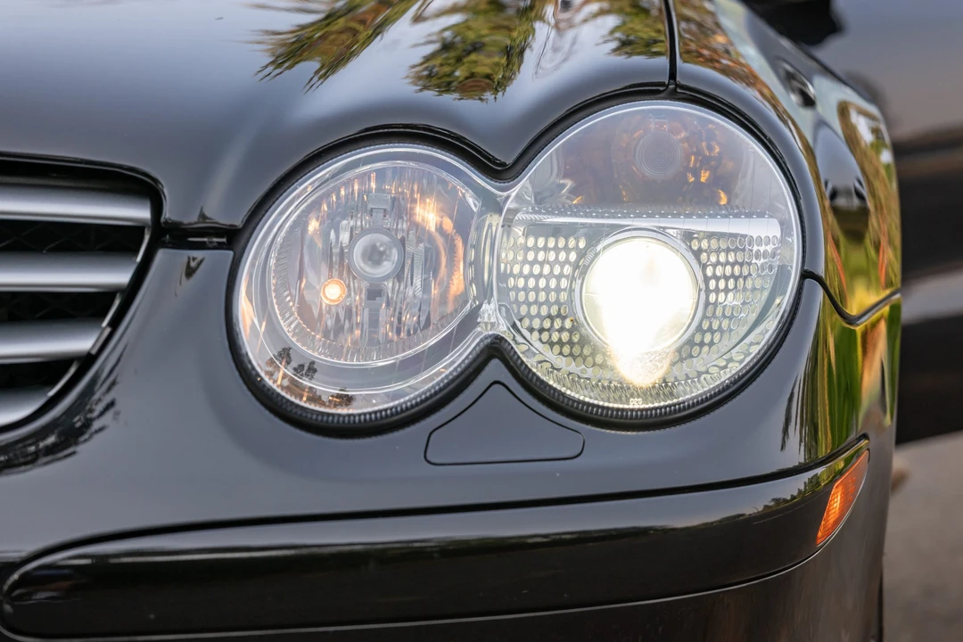 2003 Mercedes-Benz R230 SL-Class - Image 25 of 31