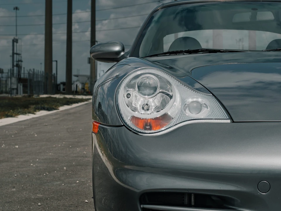 2003 Porsche 996 Carrera - Image 19 of 31