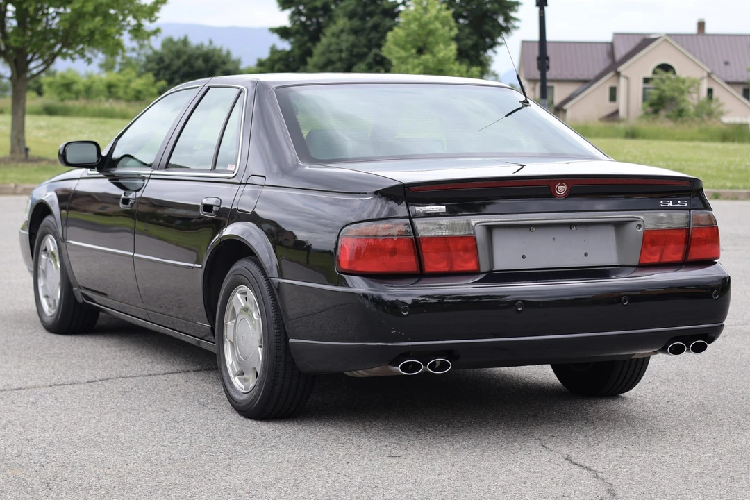 2004 Cadillac Seville - Image 11 of 31