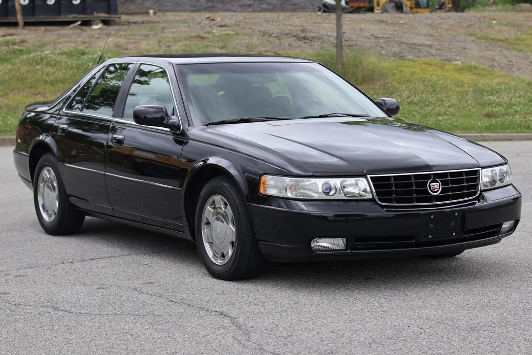 2004 Cadillac Seville - Image 2 of 31