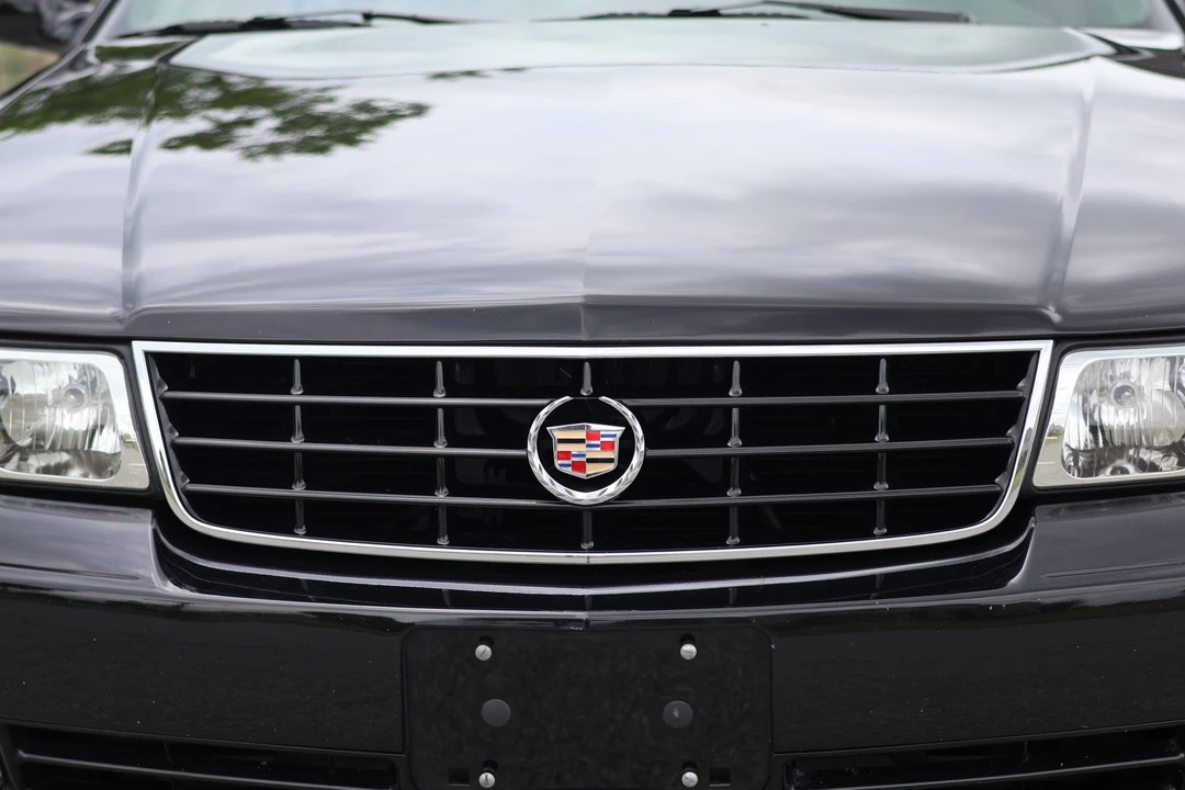 2004 Cadillac Seville - Image 24 of 31