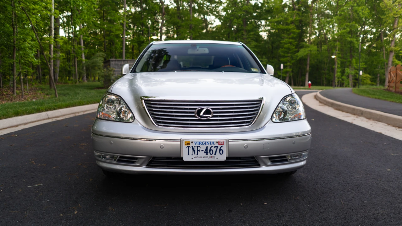 2004 Lexus LS 3rd Gen - Image 6 of 31