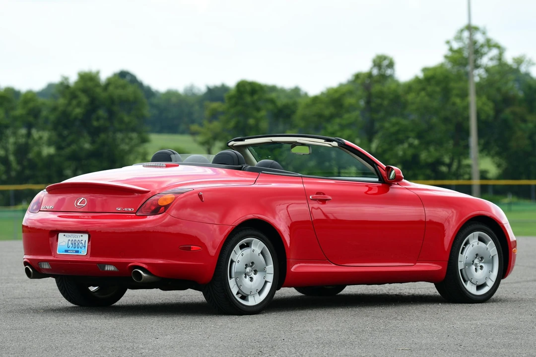2004 Lexus SC430 - Image 17 of 31