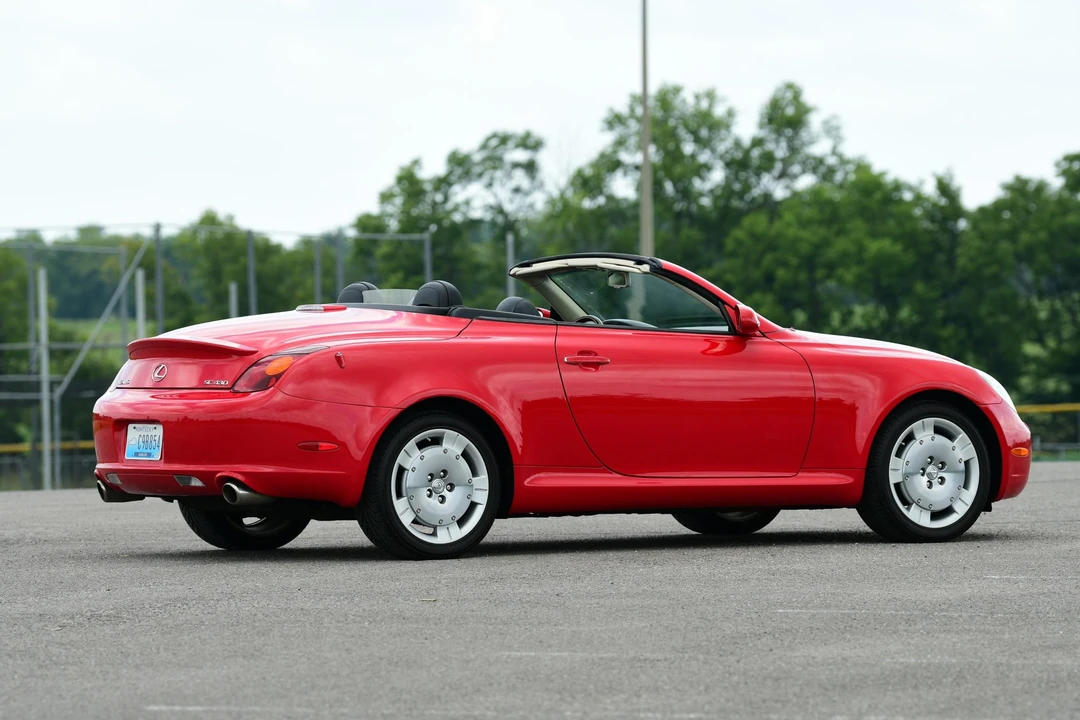 2004 Lexus SC430 - Image 16 of 31