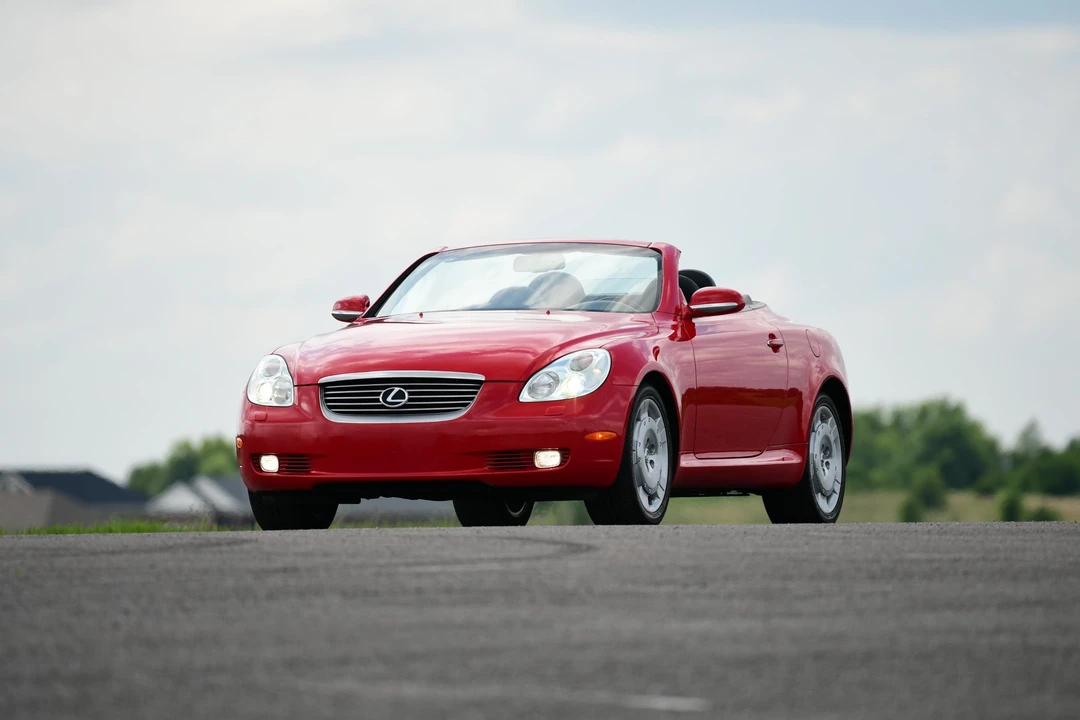2004 Lexus SC430 - Image 4 of 31