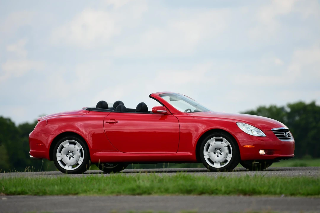 2004 Lexus SC430 - Image 11 of 31