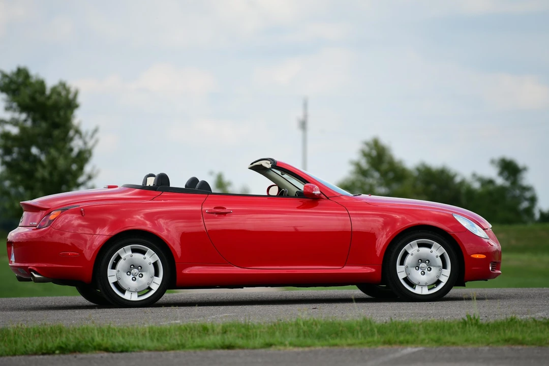 2004 Lexus SC430 - Image 14 of 31