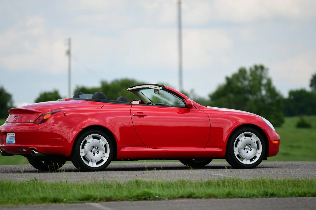 2004 Lexus SC430 - Image 15 of 31