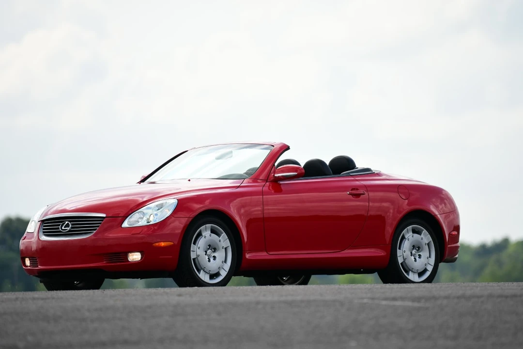 2004 Lexus SC430 - Image 2 of 31