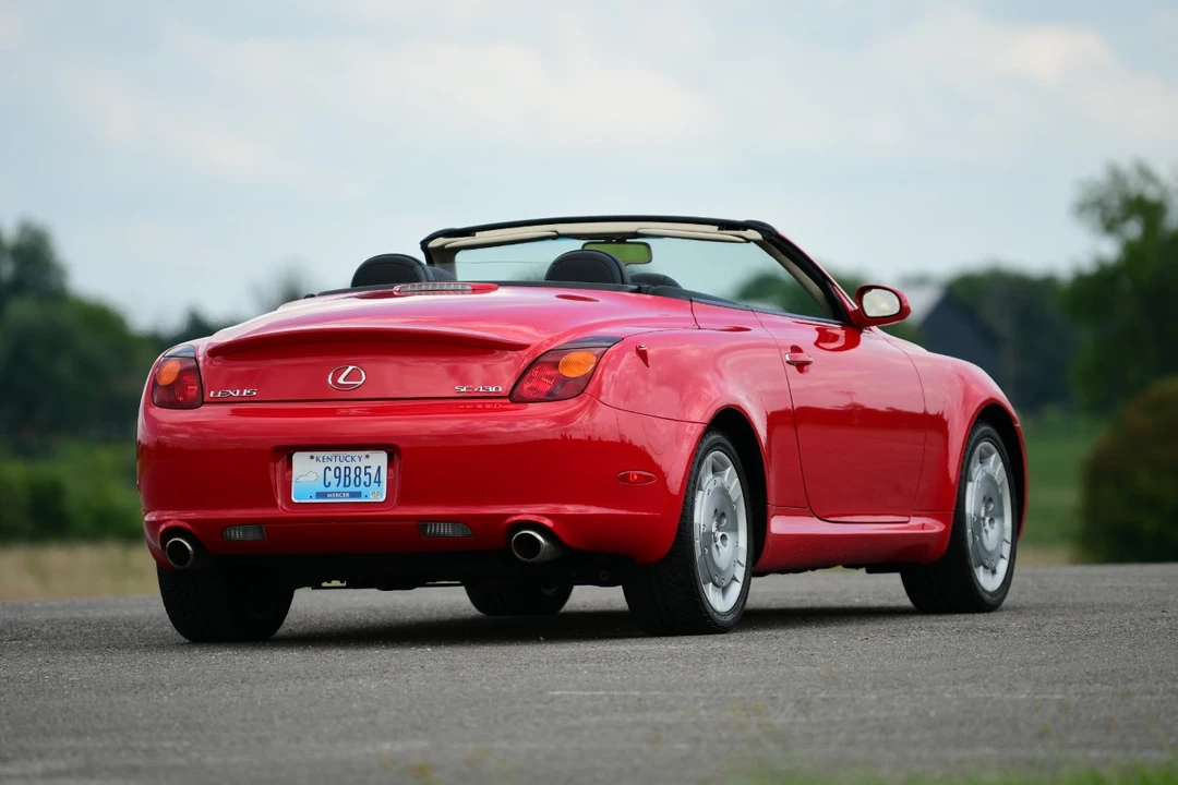 2004 Lexus SC430 - Image 19 of 31