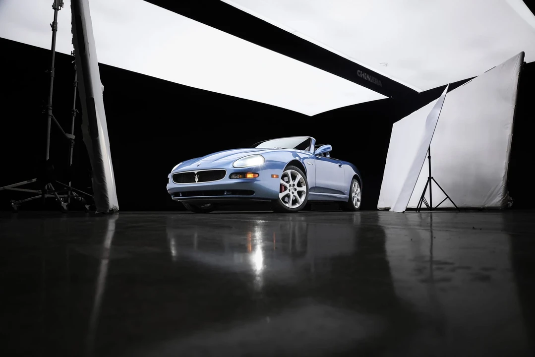 2004 Maserati Spyder - Image 25 of 31