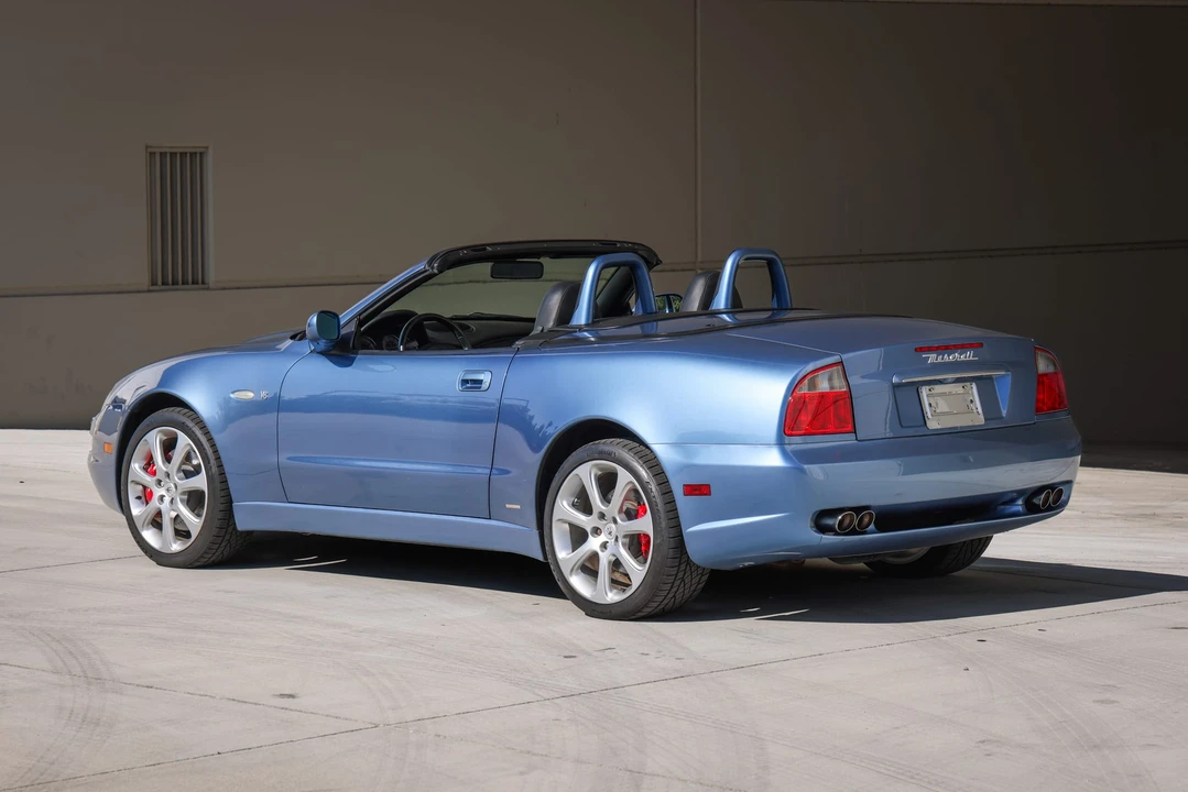 2004 Maserati Spyder - Image 16 of 31