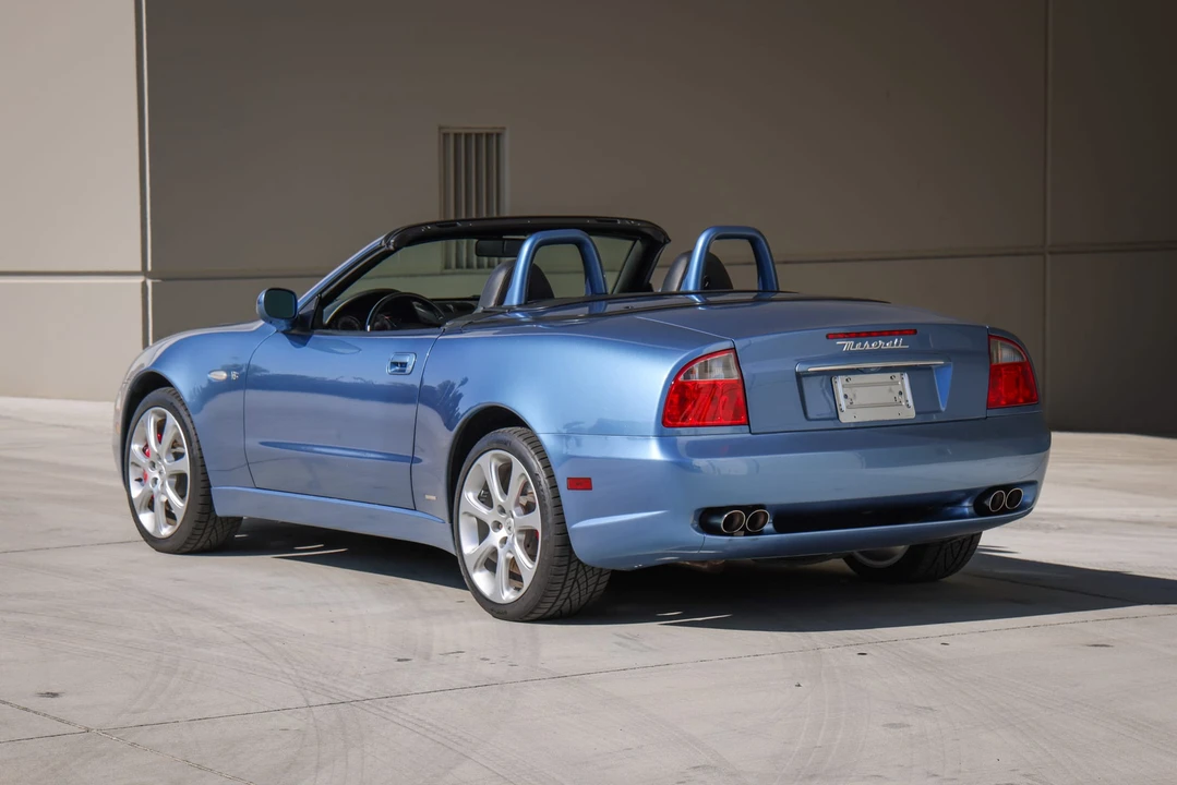 2004 Maserati Spyder - Image 15 of 31