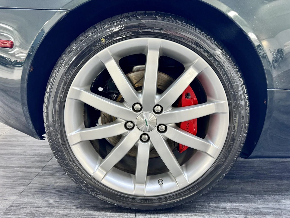 2005 Aston Martin DB9 - Image 29 of 31