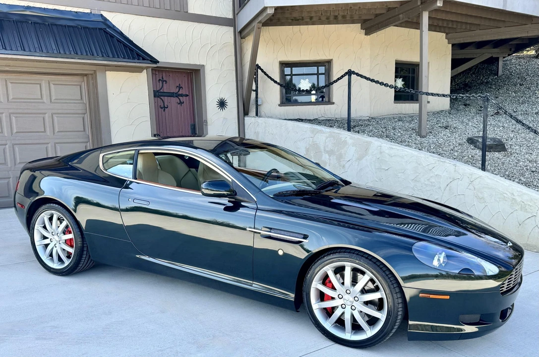 2005 Aston Martin DB9 - Image 13 of 31
