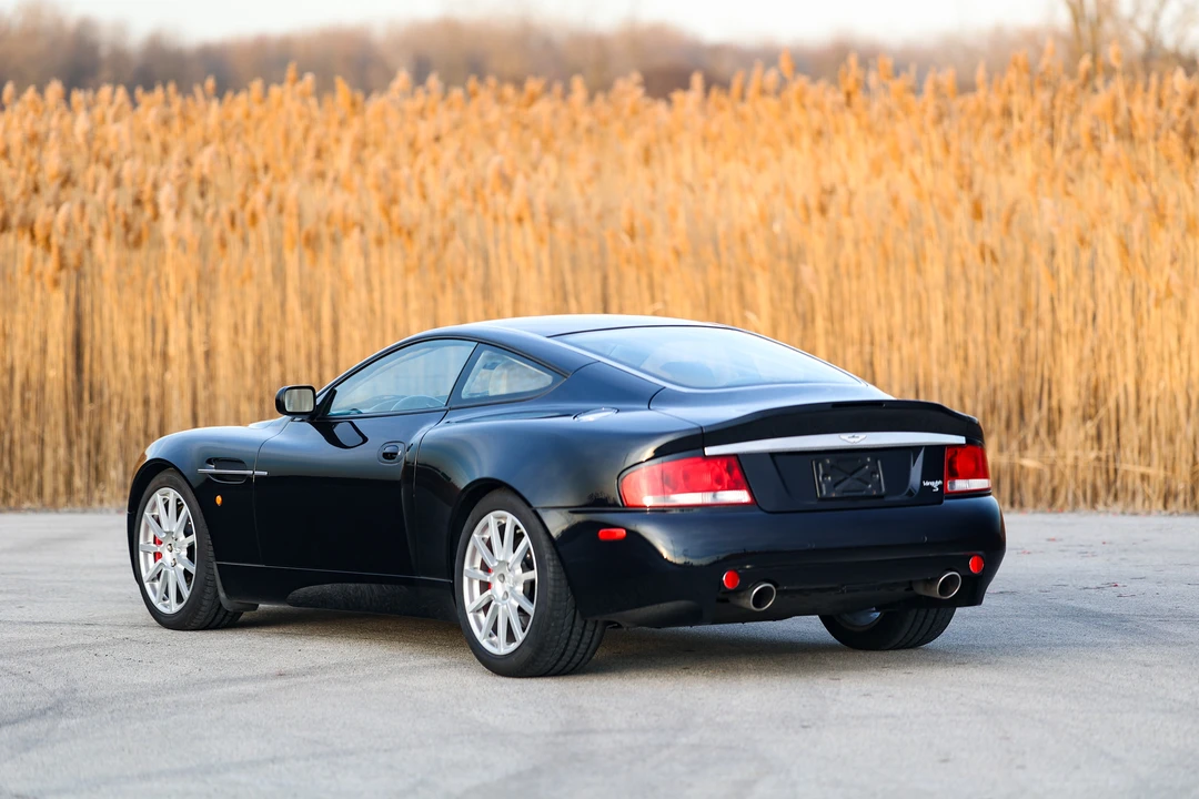 2005 Aston Martin Vanquish 1st Gen - Image 12 of 31