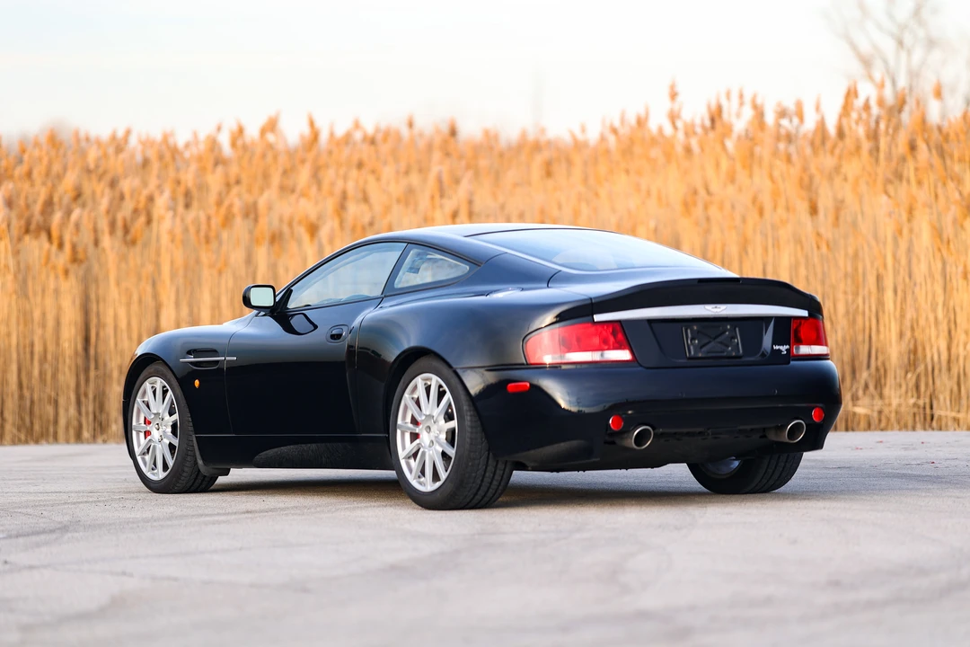 2005 Aston Martin Vanquish 1st Gen - Image 13 of 31