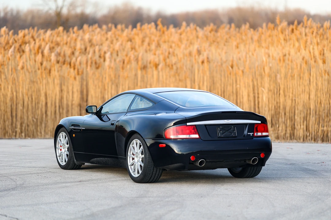 2005 Aston Martin Vanquish 1st Gen - Image 15 of 31
