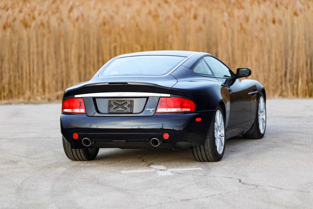 2005 Aston Martin Vanquish 1st Gen - Image 27 of 31