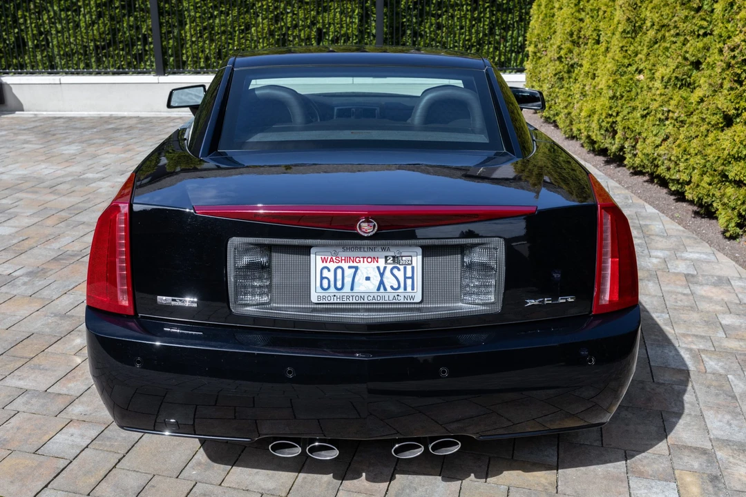 2005 Cadillac XLR - Image 5 of 31