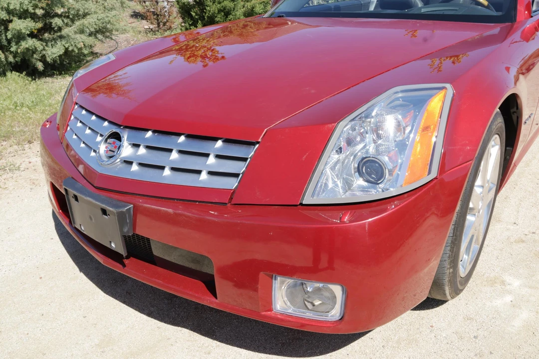 2005 Cadillac XLR - Image 14 of 31