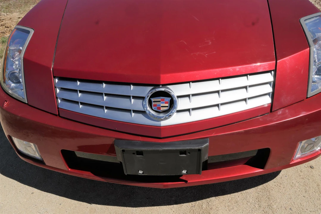 2005 Cadillac XLR - Image 13 of 31