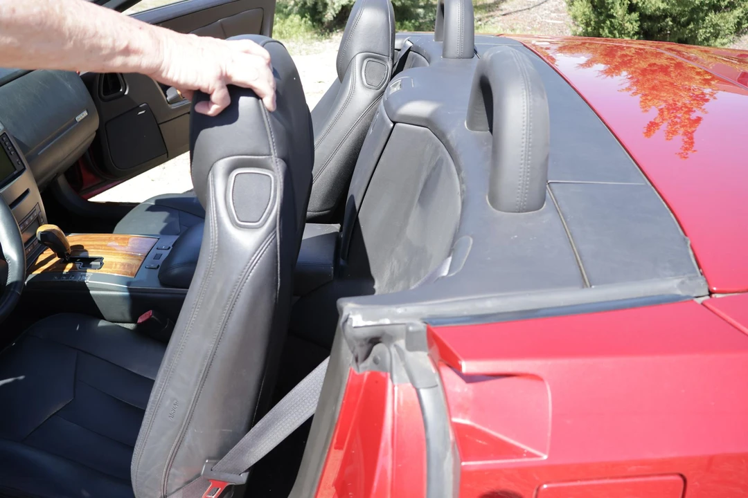 2005 Cadillac XLR - Image 31 of 31