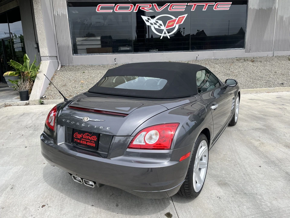 2005 Chrysler Crossfire - Image 17 of 31