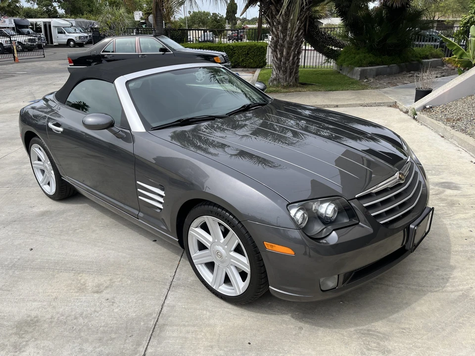 2005 Chrysler Crossfire - Image 20 of 31