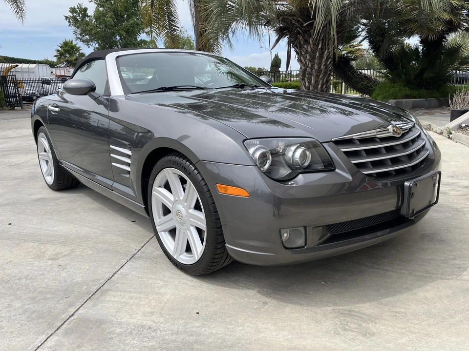 2005 Chrysler Crossfire - Image 21 of 31