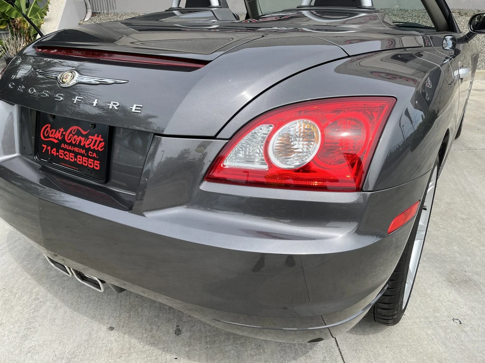2005 Chrysler Crossfire - Image 29 of 31