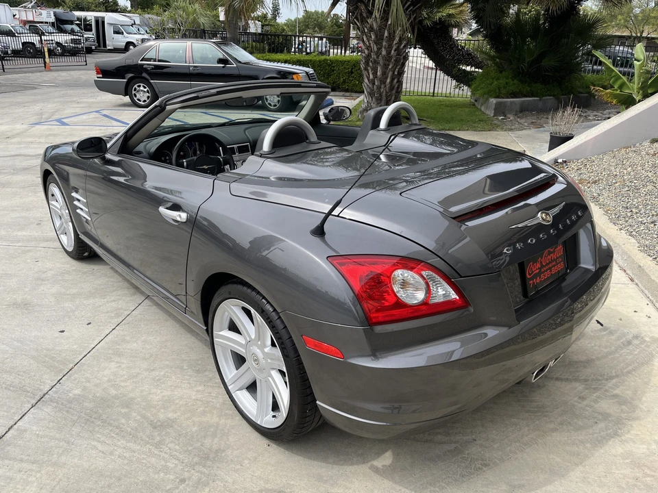 2005 Chrysler Crossfire - Image 5 of 31