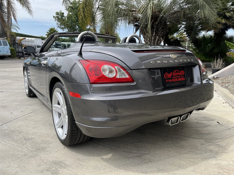 2005 Chrysler Crossfire - Image 6 of 31