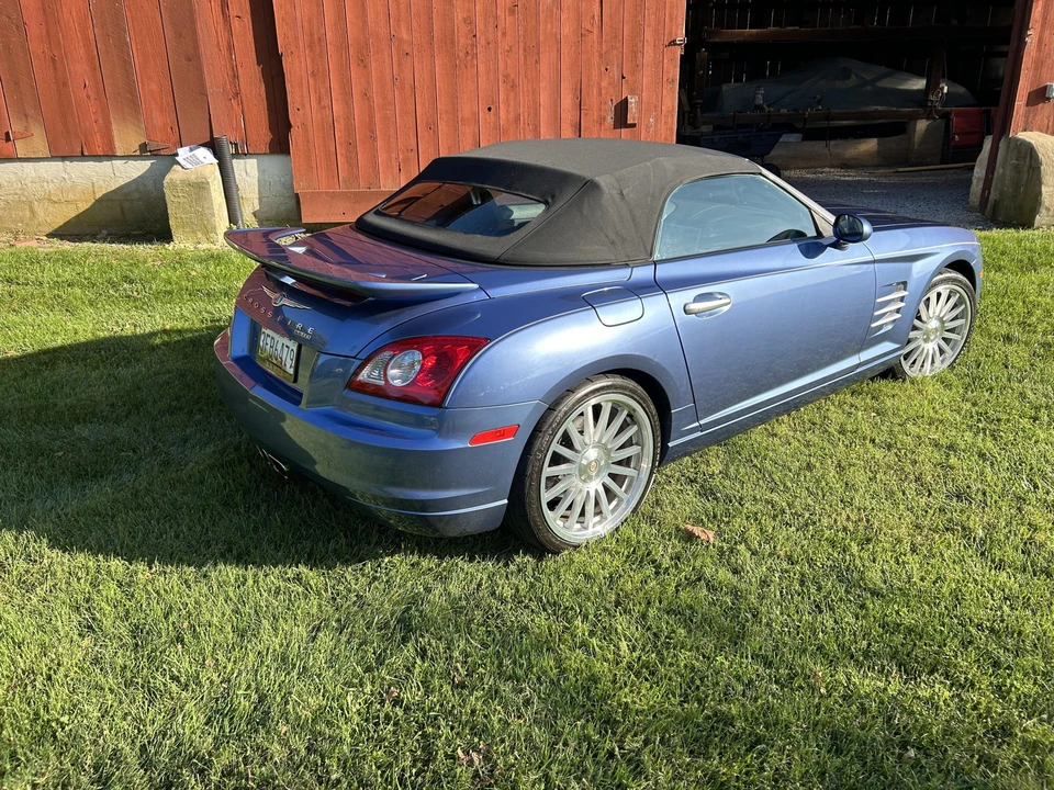 2005 Chrysler Crossfire - Image 18 of 31
