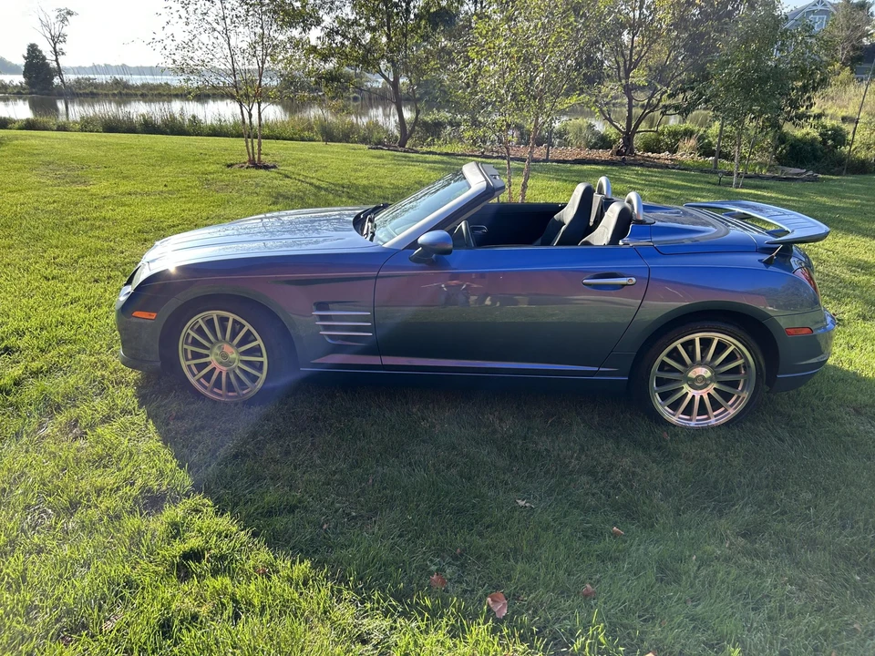 2005 Chrysler Crossfire - Image 12 of 31