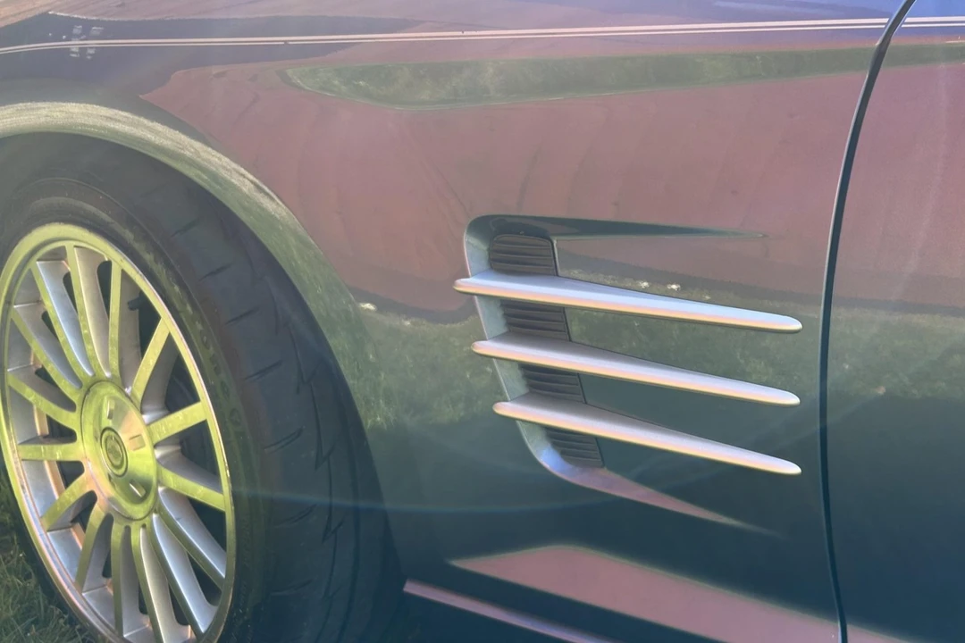 2005 Chrysler Crossfire - Image 26 of 31