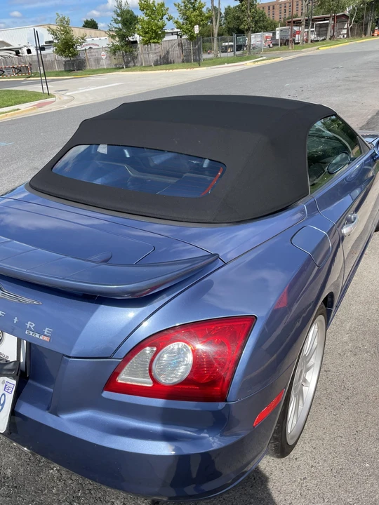 2005 Chrysler Crossfire - Image 22 of 31