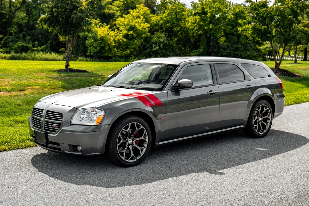 2005 Dodge Magnum 2nd Gen Wagon - Image 7 of 31