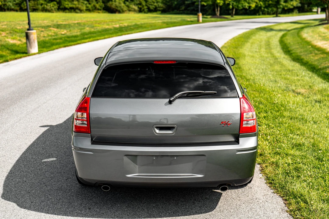 2005 Dodge Magnum 2nd Gen Wagon - Image 26 of 31