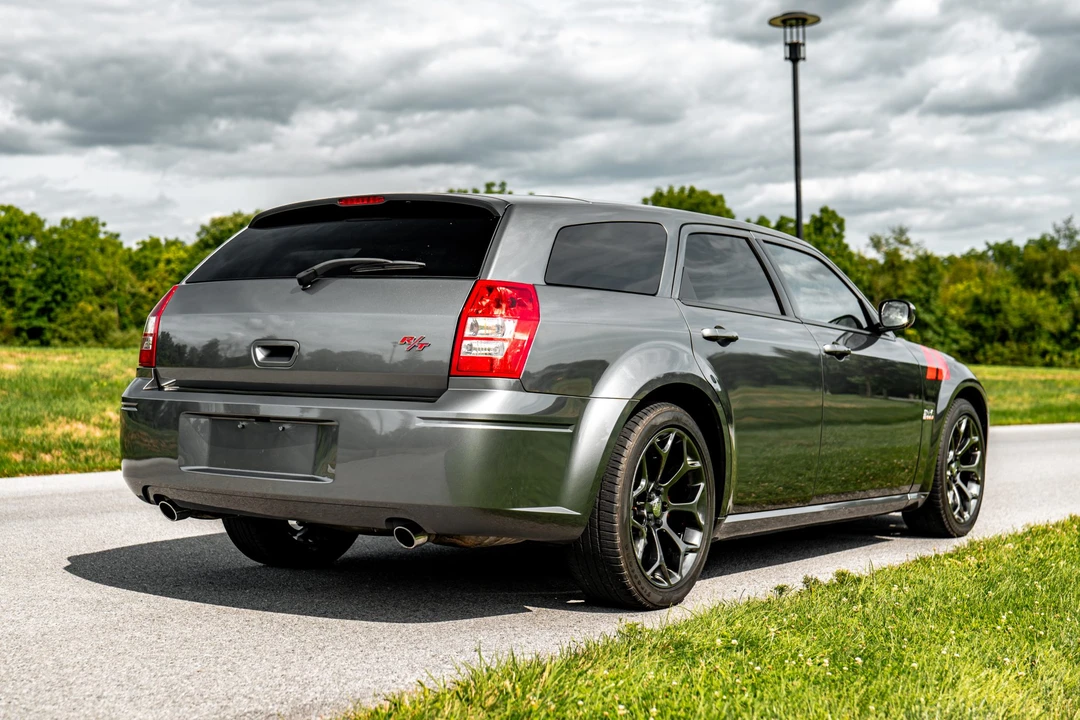 2005 Dodge Magnum 2nd Gen Wagon - Image 31 of 31