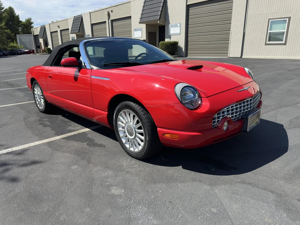 2005 Ford Thunderbird 11th Gen - Image 13 of 31