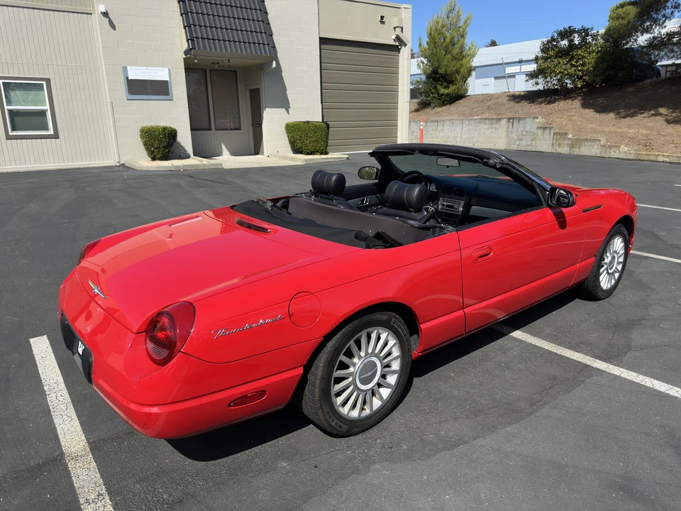 2005 Ford Thunderbird 11th Gen - Image 9 of 31