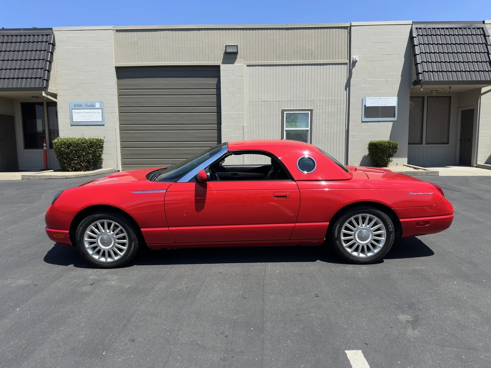 2005 Ford Thunderbird 11th Gen - Image 20 of 31